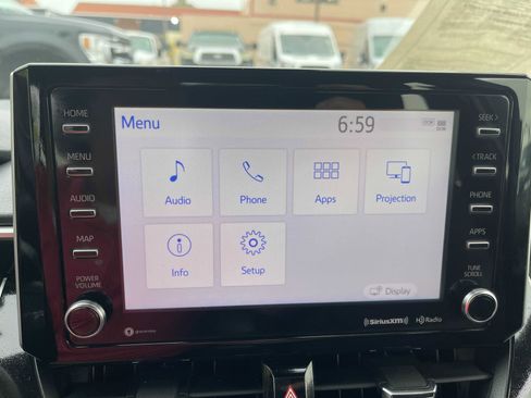 Used 2022 Toyota Corolla Hatchback image 24