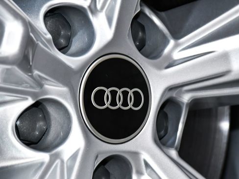 Used 2022 Audi Q8 Premium AWD/4WD image 84