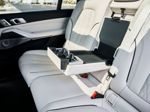 Used 2024 BMW X7 M60i w/ Executive Package AWD/4WD image 56
