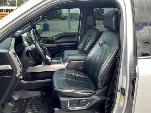 Used 2016 Ford F150 Platinum w/ Equipment Group 701A Luxury AWD/4WD image 23