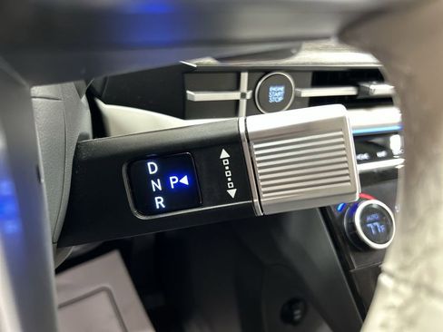 Used 2024 Hyundai Santa Fe Limited image 18