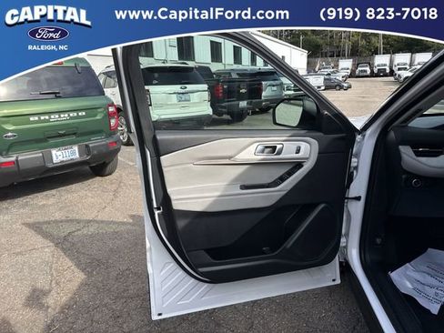 Certified 2025 Ford Explorer Active w/ Active Comfort Package image 19