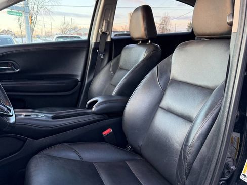 Used 2018 Honda HR-V EX-L image 9