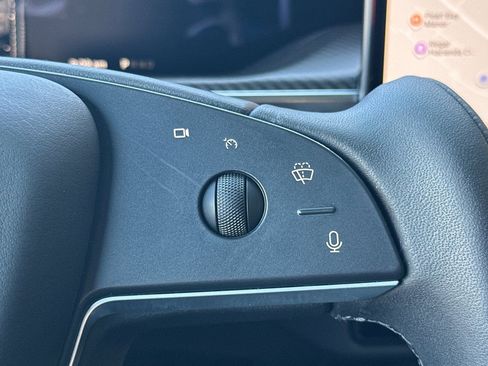 Used 2022 Tesla Model X Plaid image 29