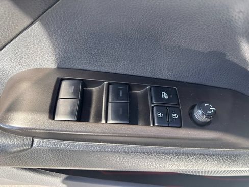 Used 2023 Toyota Camry SE w/ Protection Package (Q2) (TMS) FWD image 16
