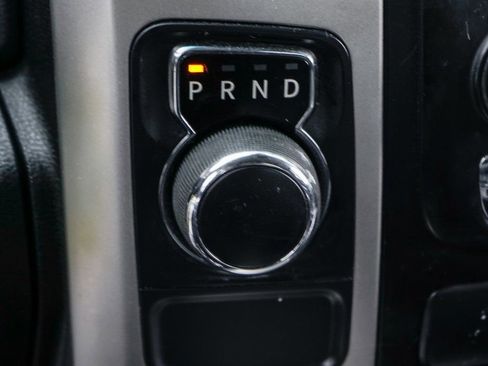 Used 2020 RAM 1500 Classic SLT w/ Luxury Group image 27