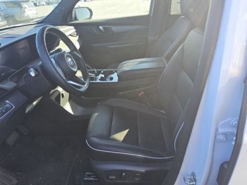 Used 2026 Buick Enclave Sport Touring AWD/4WD image 6
