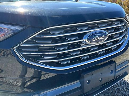 Used 2020 Ford Edge SEL image 25