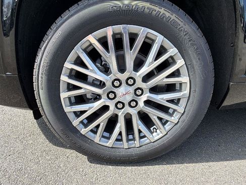 New 2026 GMC Acadia Denali w/ Super Cruise Package AWD/4WD image 9