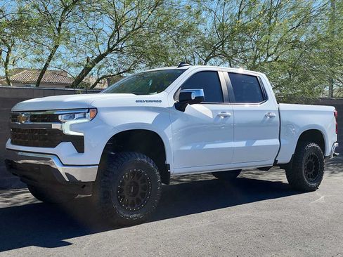 Used 2023 Chevrolet Silverado 1500 LT w/ All Star Edition Plus AWD/4WD image 4