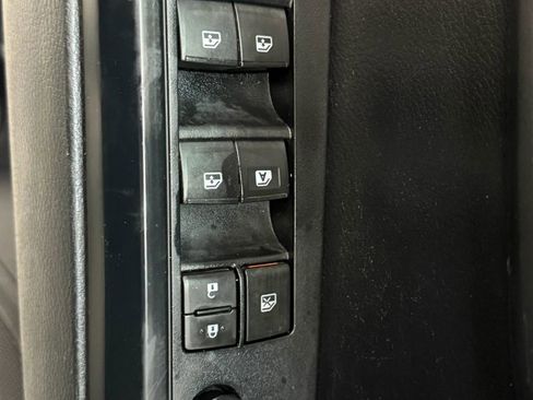 Used 2019 Toyota Tacoma SR w/ SR Convenience Package image 24