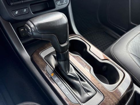 Used 2018 GMC Canyon SLT w/ Driver Alert Package image 19