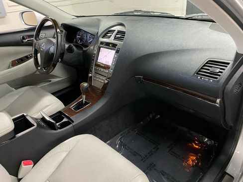 Used 2011 Lexus ES 350 FWD image 20