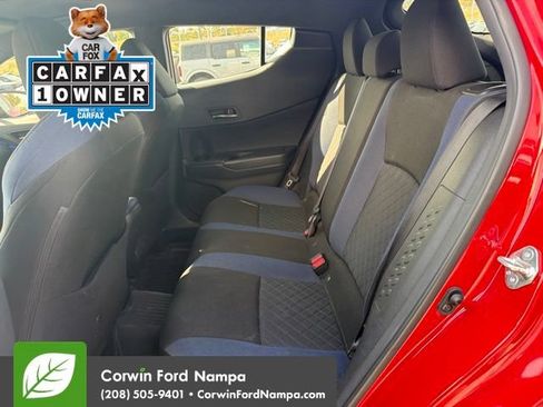 Used 2021 Toyota C-HR XLE FWD image 14