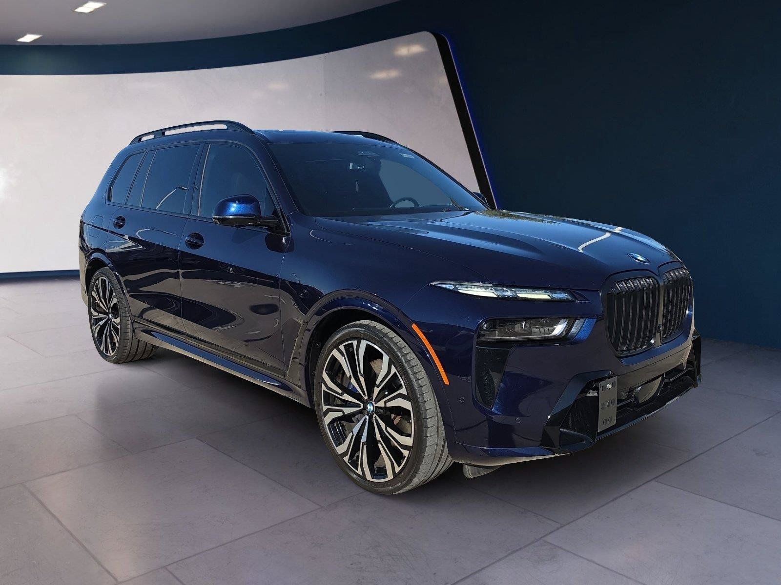 Used 2024 BMW X7 xDrive40i w/ Executive Package AWD/4WD image 7