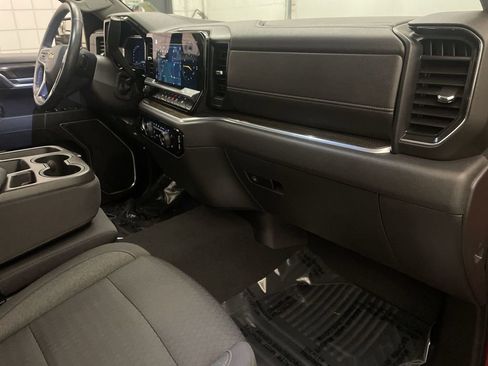 Used 2022 Chevrolet Silverado 1500 LT image 22