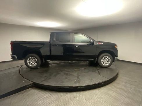 New 2026 Chevrolet Silverado 1500 LT w/ Z71 Off-Road Package image 8