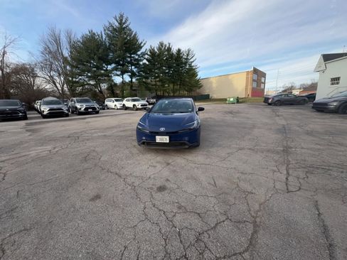 Used 2025 Toyota Prius LE image 15