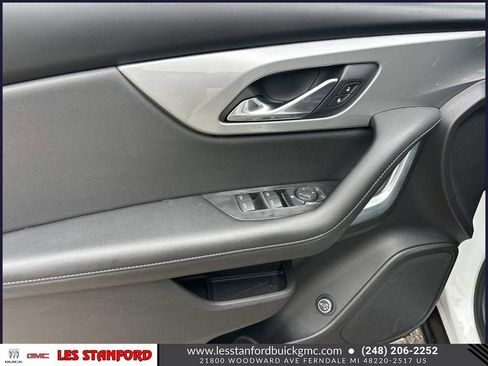 Used 2020 Chevrolet Blazer LT FWD image 16