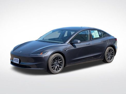 Used 2025 Tesla Model 3 Long Range AWD/4WD image 9