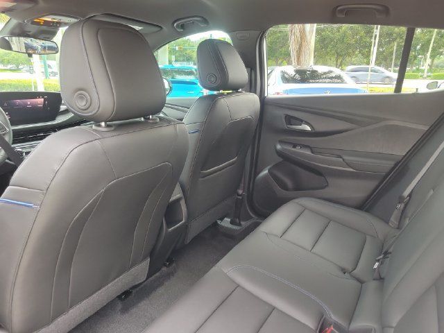 Certified 2024 Buick Envista Sport Touring w/ Convenience II Package FWD image 15