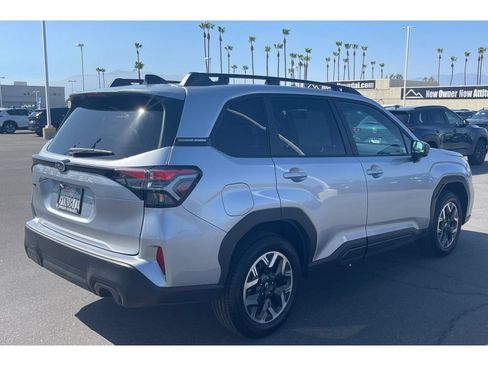 Certified 2026 Subaru Forester Premium AWD/4WD image 5