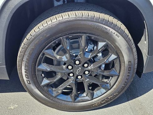 New 2026 Chevrolet Traverse LT w/ Enhanced Driving Package FWD image 7