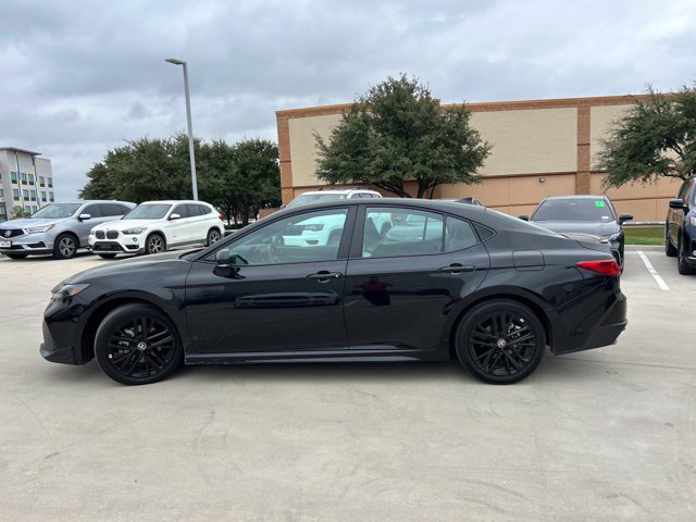 Used 2026 Toyota Camry SE FWD image 7