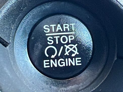 Used 2019 Jeep Compass Trailhawk image 17