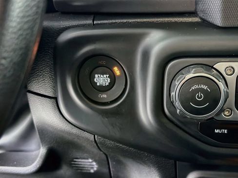 Used 2023 Jeep Wrangler Unlimited Sport AWD/4WD image 35