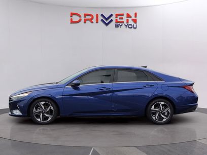 Used 2021 Hyundai Elantra SEL w/ Convenience + Premium Package