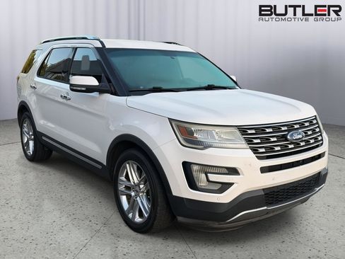 Used 2017 Ford Explorer Limited FWD image 2