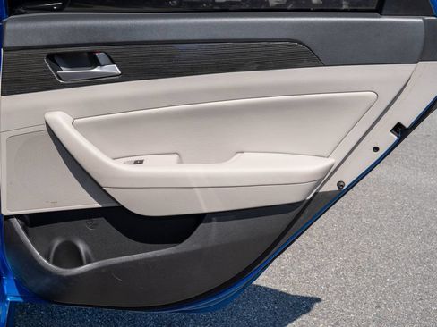 Used 2018 Hyundai Sonata Limited w/ Cargo Package FWD image 13
