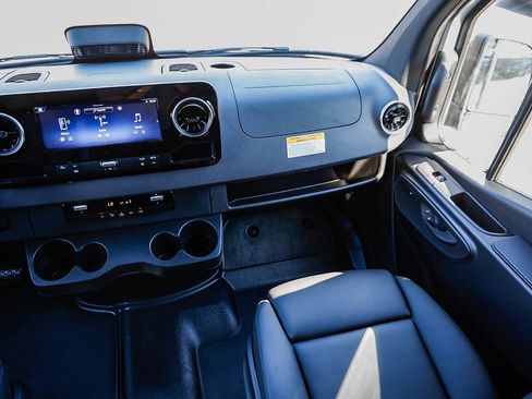 New 2025 Mercedes-Benz Sprinter 2500 image 15