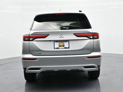 Used 2024 Mitsubishi Outlander SE image 7