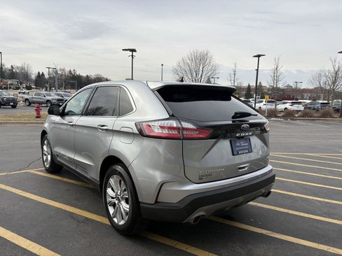 Used 2022 Ford Edge Titanium image 4