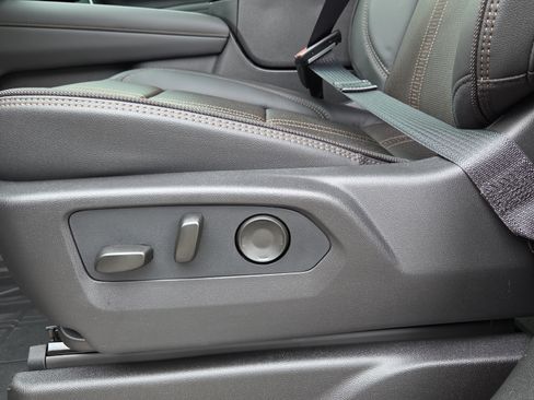 New 2026 Chevrolet Tahoe High Country AWD/4WD image 19