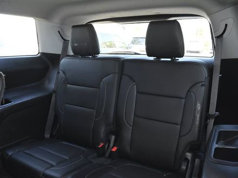 Used 2021 GMC Acadia SLT w/ Elevation Edition image 26