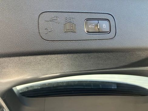 Used 2023 Lincoln Aviator Reserve image 30