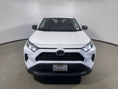 Certified 2023 Toyota RAV4 LE FWD image 8