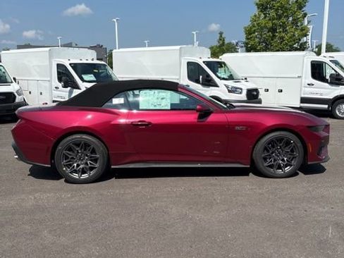 New 2025 Ford Mustang GT Premium w/ GT Performance Package image 4