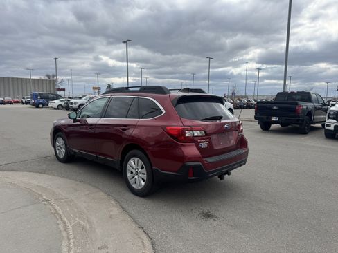 Used 2019 Subaru Outback 2.5i Premium w/ Popular Package #2 AWD/4WD image 3
