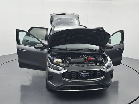 Certified 2025 Ford Escape ST-Line AWD/4WD image 44