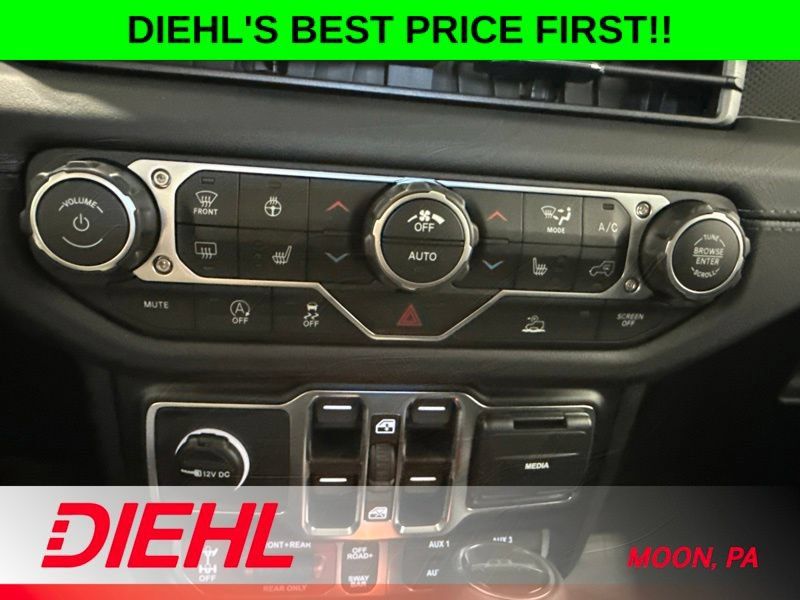 New 2026 Jeep Gladiator Rubicon w/ Steel Power Dome Hood Package AWD/4WD image 30