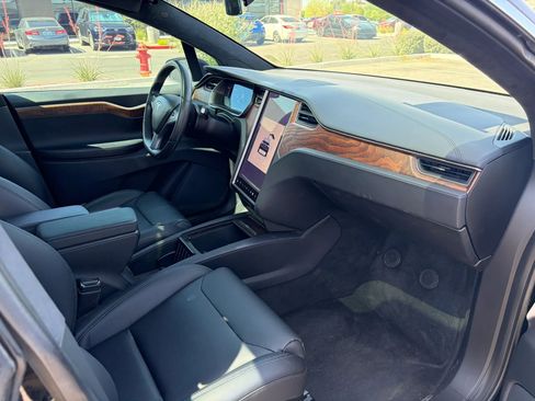 Used 2019 Tesla Model X 75D AWD/4WD image 11
