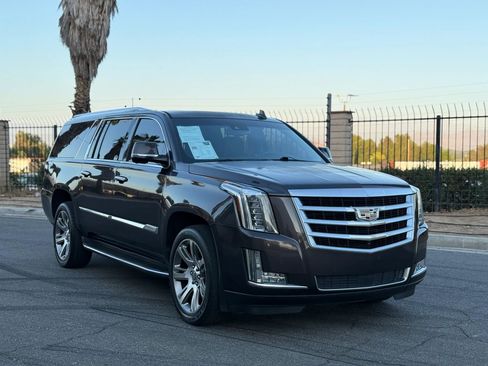 Used 2015 Cadillac Escalade ESV Premium image 8