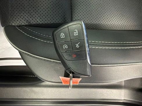 Used 2023 Buick Envision Essence AWD/4WD image 29