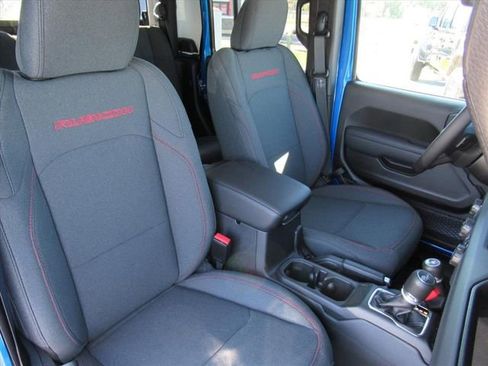 New 2025 Jeep Gladiator Rubicon w/ Convenience Group image 9