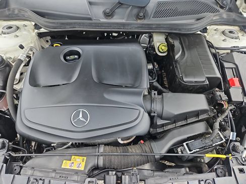 Used 2018 Mercedes-Benz GLA 250 image 32