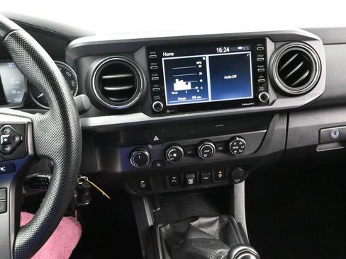 Used 2020 Toyota Tacoma TRD Off-Road image 19